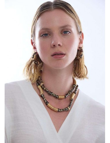 Pendientes de aro efecto bambú animal print de LOLA CASADEMUNT