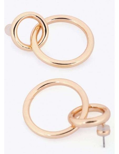 Pendientes dorados de doble aro de LOLA CASADEMUNT