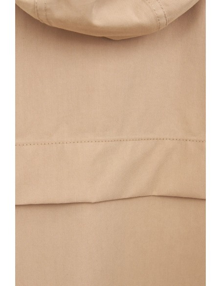 Chaqueta larga impermeable de algodón 100% · Batela - primer plano de la espalda