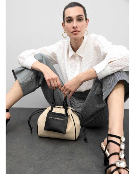 Mini bolso shopper nylon y PU asa ajustable · Lola Casademunt