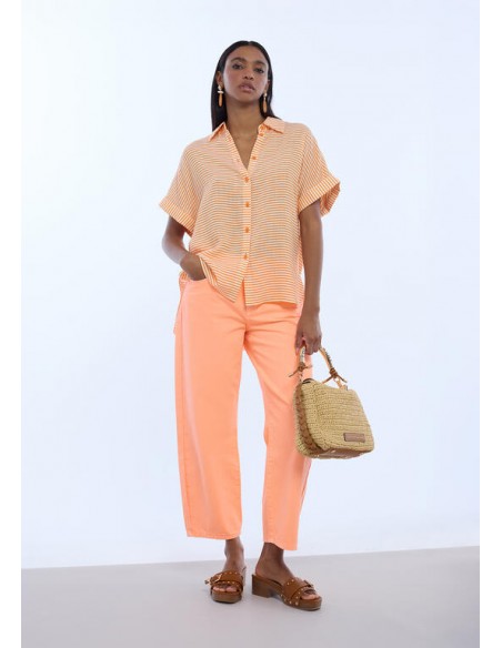 Bolso bandolera efecto rafia asa troquelada con logo · Lola Casademunt