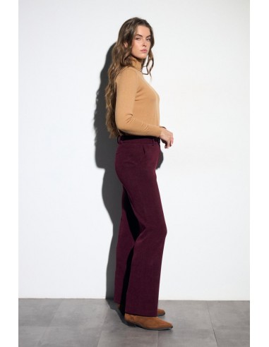 Pantalón recto Sabiana de perfil