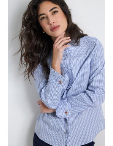 Camisa Ferrera con detalle de volante en la tapeta