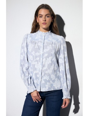 Camisa bordada de rayas azul Grane de Bariloche, vista frontal