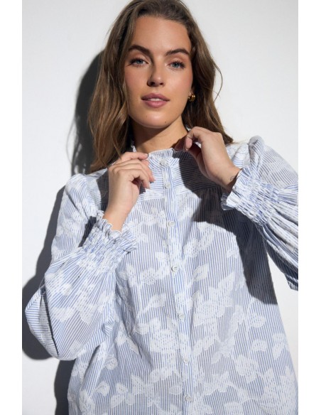 Camisa Grane con cuello mao y volante fruncido