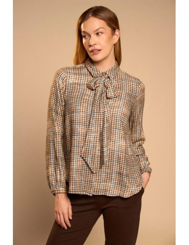 Camisa de pata de gallo camel con lazo Pinia de Bariloche