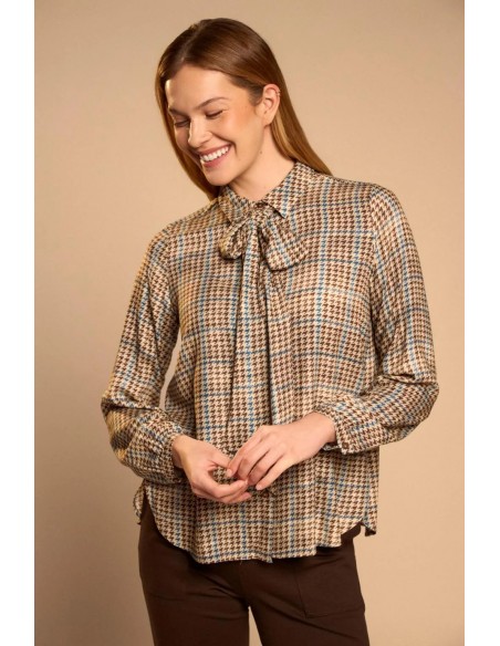 Camisa fluida Pinia con lazo, vista frontal