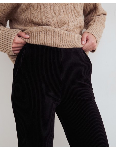Pantalón wide leg de pana Yerse negro