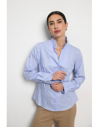 Camisa entallada de rayas celeste con volante Adrano