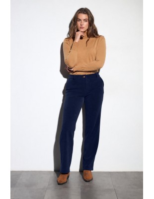 Pantalón recto de pana pruna Sabiana de Tinta con chaqueta a juego 2