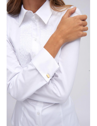 Camisa "Adale" - detalle de puños y mangas.