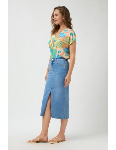 Falda Inga Celeste – Falda midi vaquera de corte entubado con abertura delantera