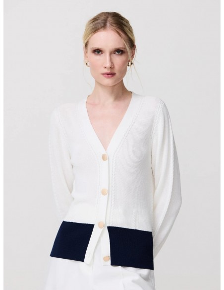 Chaqueta de punto con cuello pico y botones