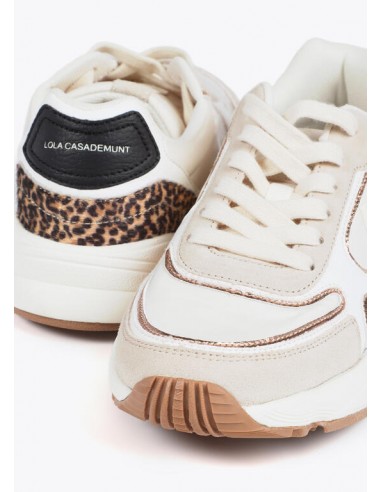 Deportivas con suela running de Lola Casademunt