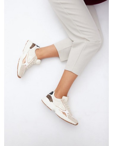 Deportivas con suela running de Lola Casademunt