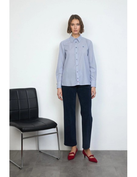 Camisa Caesada Azul Medio de Tinta y Bariloche – 100% algodón, estilo clásico renovado