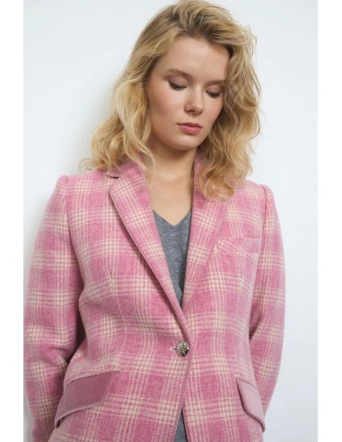 Americana de cuadros Legio – Entallada en lana rosa de Tinta y Bariloche