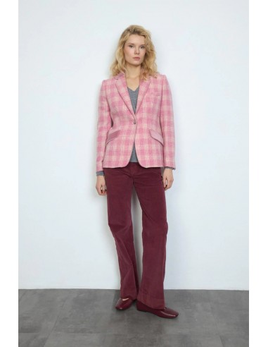 Americana de cuadros Legio – Entallada en lana rosa de Tinta y Bariloche