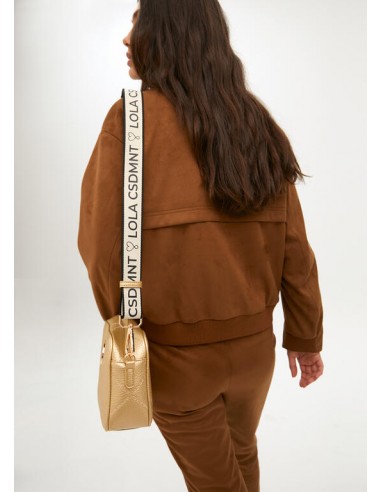 Bandolera dorada efecto piel con logo ovalado de Lola Casademunt
