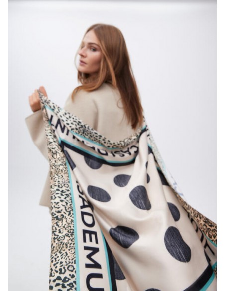 Pañuelo Lola Casademunt con Topos y Logo Animal Print