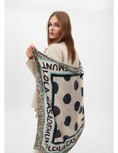 Pañuelo Lola Casademunt con Topos y Logo Animal Print