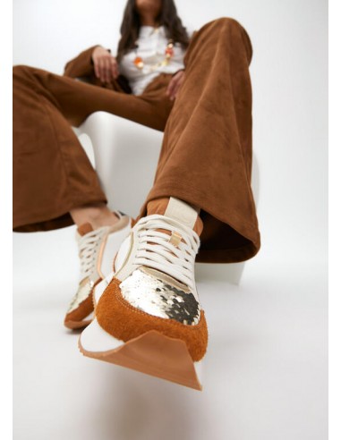 Zapatillas Deportivas Multimaterial con Detalles en Piel – Lola Casademunt