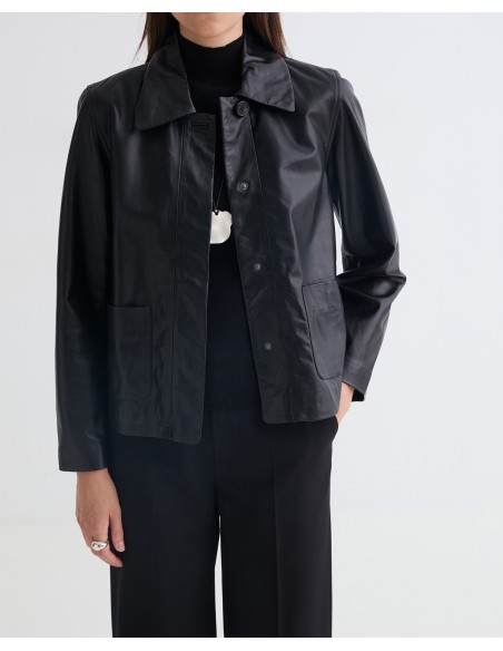 Chaqueta corta de piel napa YERSE – Negro