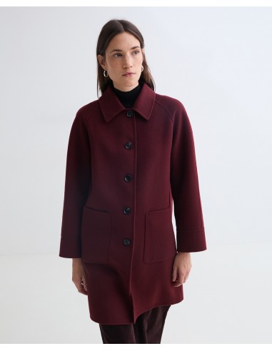 Abrigo midi de lana reciclada YERSE con cuello de pelo – Burdeos