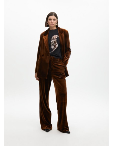 Camiseta negra con tigre bordado en pedrería - Lola Casademunt