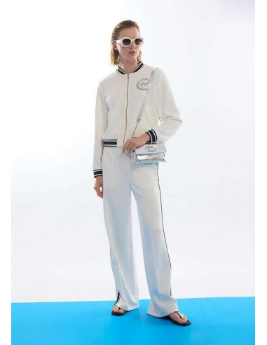 Bomber Scuba Blanca con Logo – Lola Casademunt