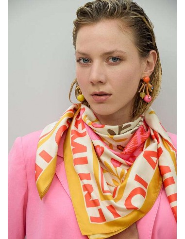 Pañuelo Satinado con Flores y Tigres – Lola Casademunt