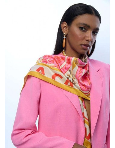 Pañuelo Satinado con Flores y Tigres – Lola Casademunt