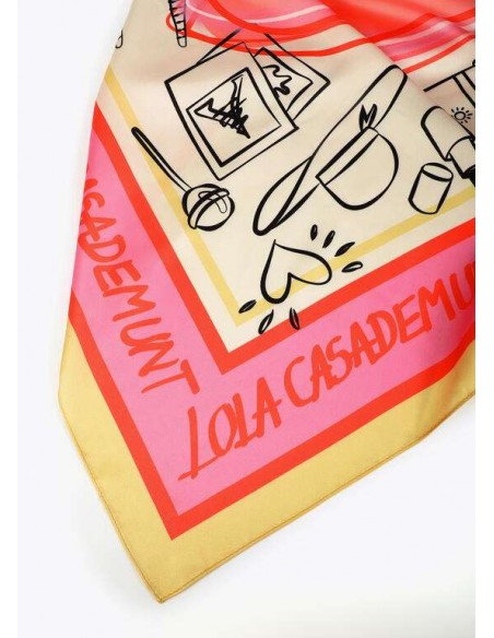 Pañuelo Satinado con Logo LC – Lola Casademunt
