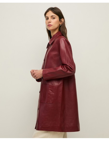 Chaqueta Larga de Piel Napa – Yerse - color burdeos - vista lateral