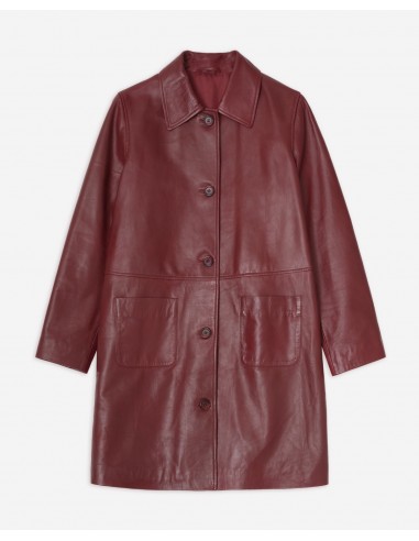 Chaqueta Larga de Piel Napa – Yerse - color burdeos - vista en plano