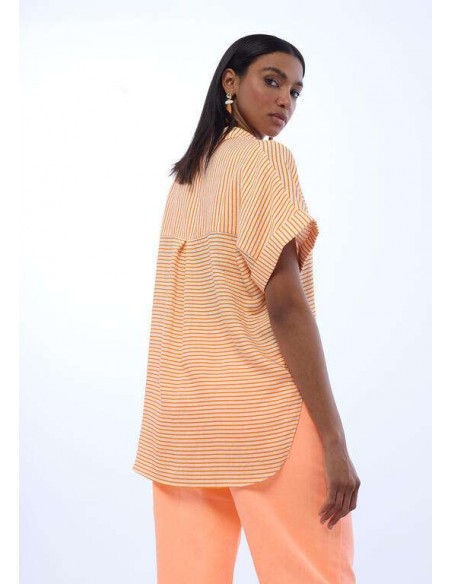Camisa de manga corta con rayas en crudo y naranja para mujer - vista posterior